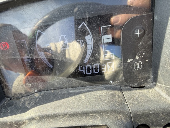 2021 John Deere X734 - Photo23