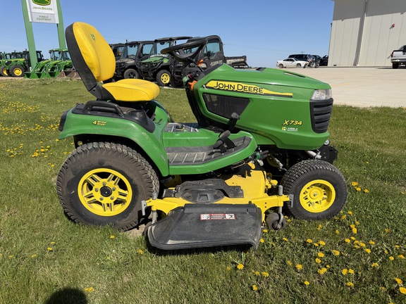 2021 John Deere X734 - Photo3
