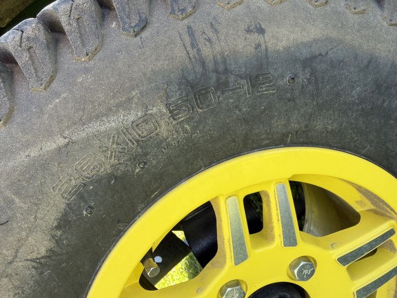 2021 John Deere X734 - Photo12