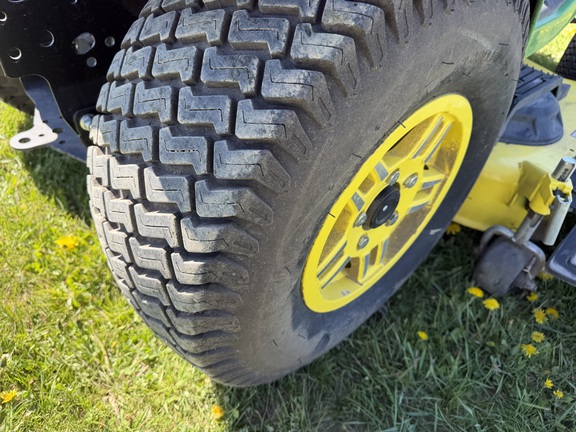 2021 John Deere X734 - Photo13