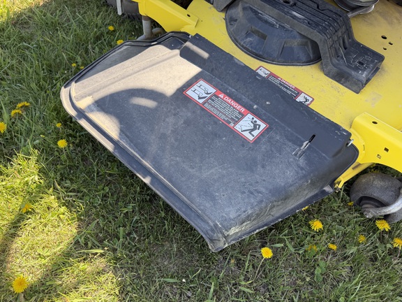 2021 John Deere X734 - Photo17