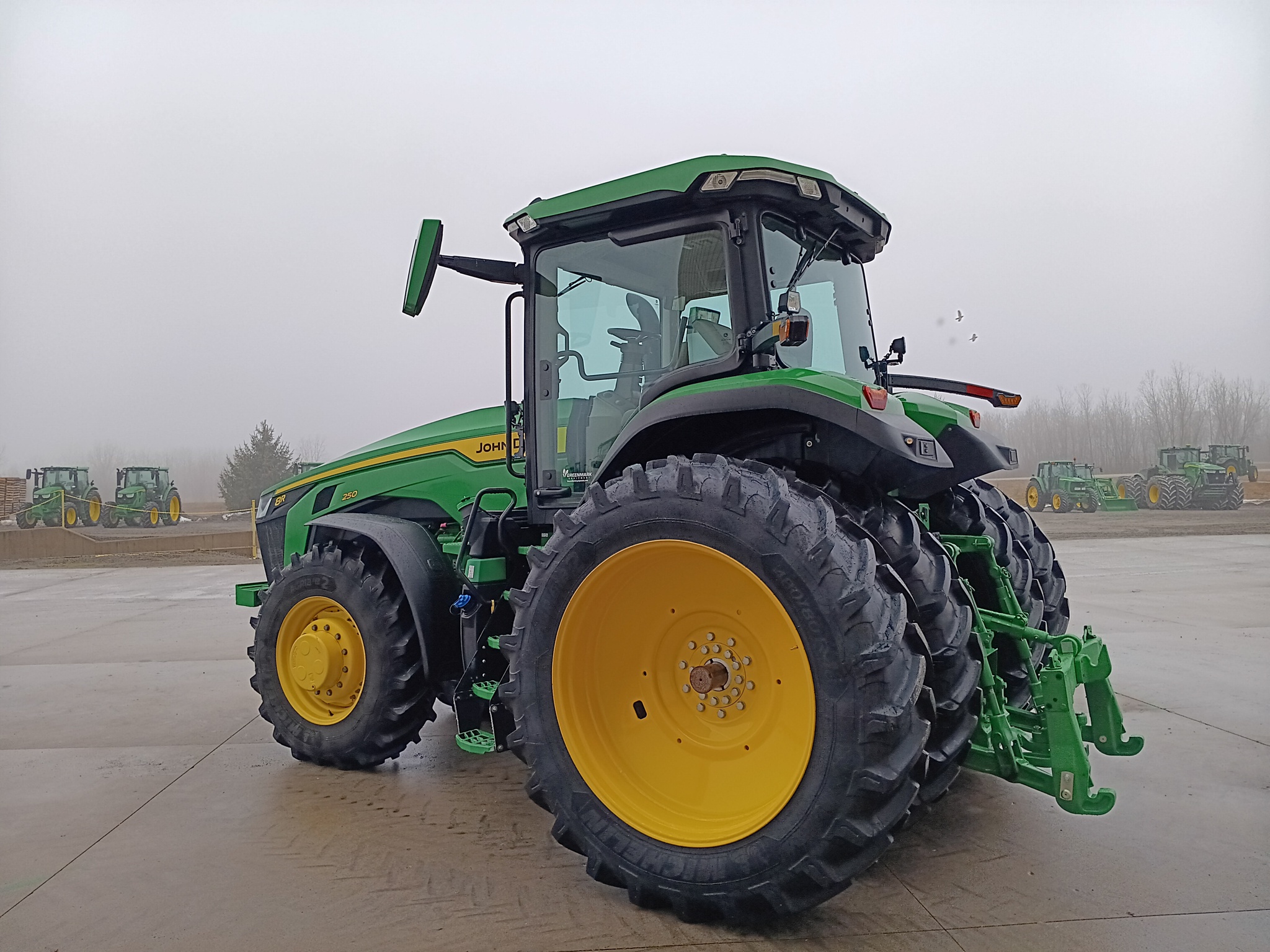 2025 John Deere 8R 250 Image 5