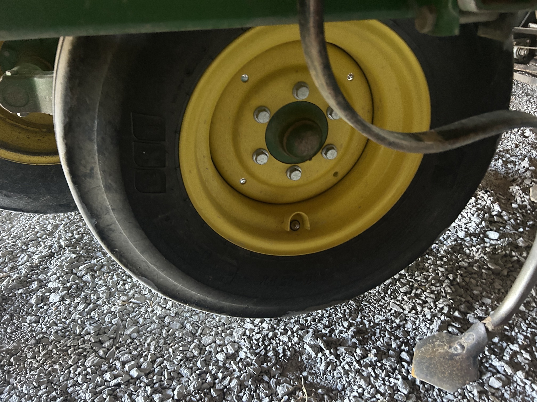 2002 John Deere 980 Image 6