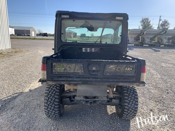 Photo of 2019 John Deere XUV 835M