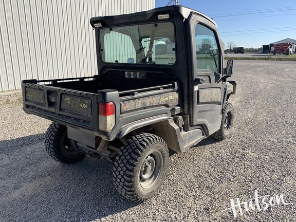 Photo of 2019 John Deere XUV 835M