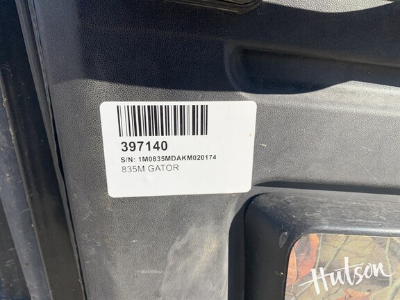 Photo of 2019 John Deere XUV 835M