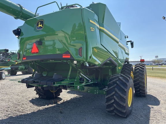 Used 2025 John Deere S7 700 Combines at Koenig Equipment in Anna, OH - Photo4
