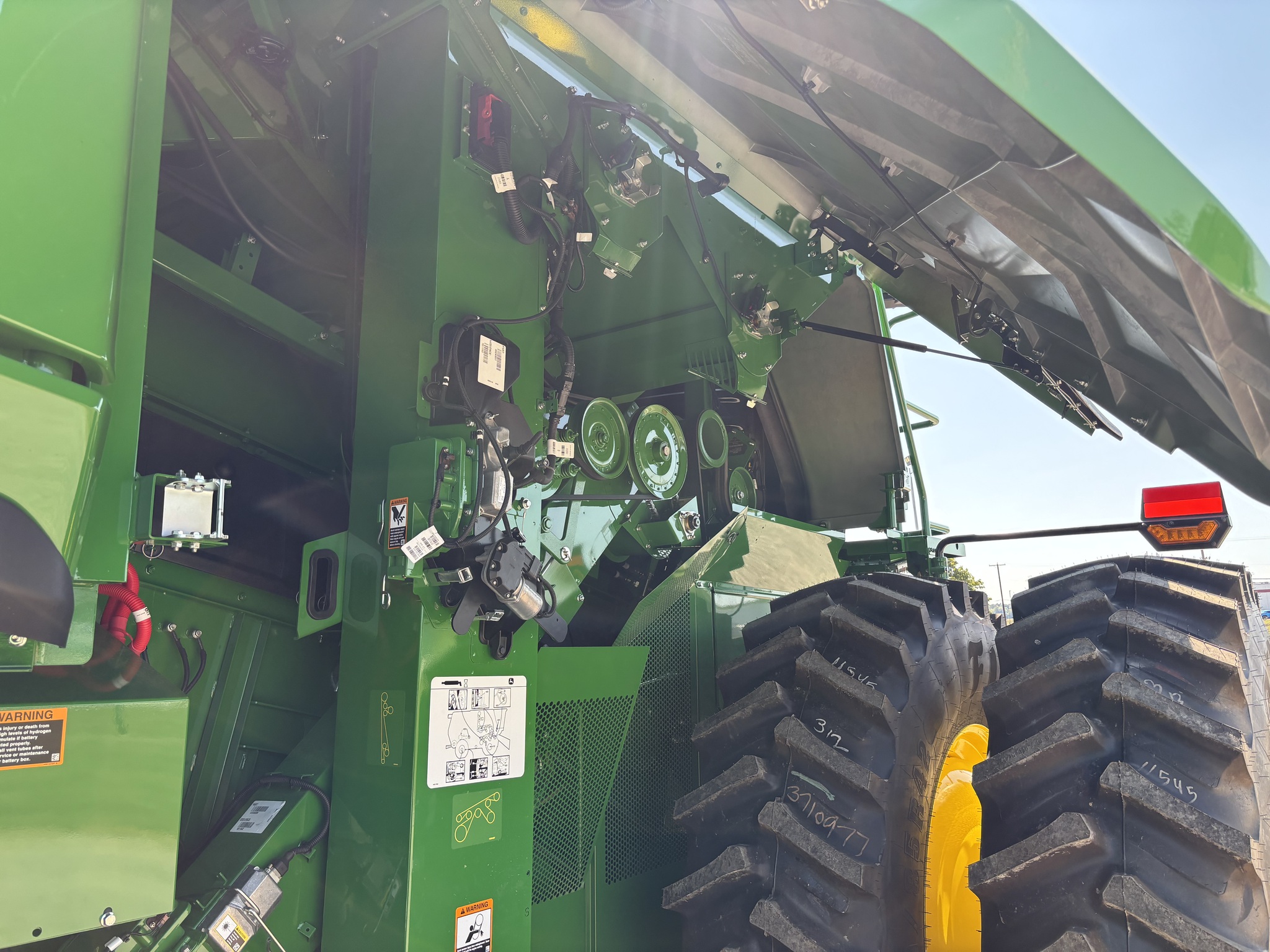 Used 2025 John Deere S7 700 Combines at Koenig Equipment in Anna, OH - PhotoXL32