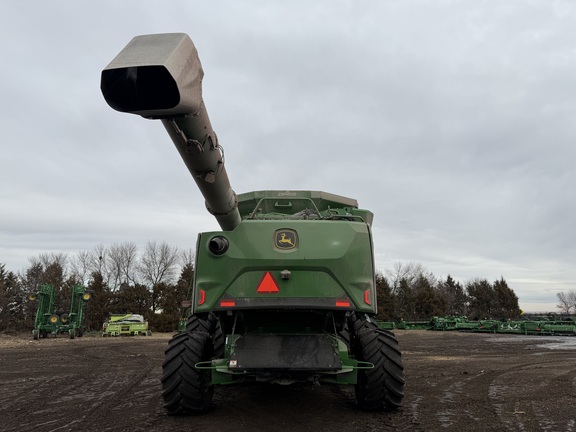 2025 John Deere S7 800 - Photo4
