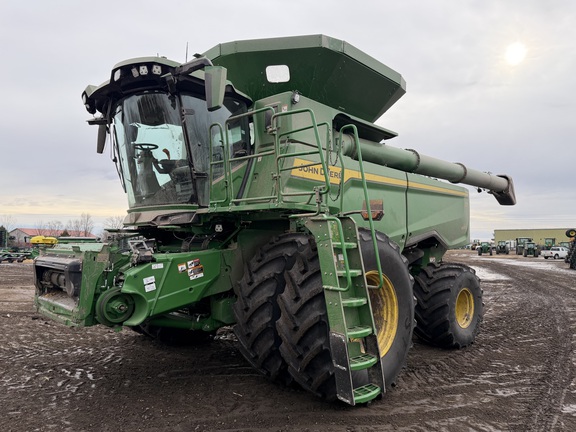 2025 John Deere S7 800 - Photo7