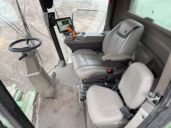 2025 John Deere S7 800 - Photo40