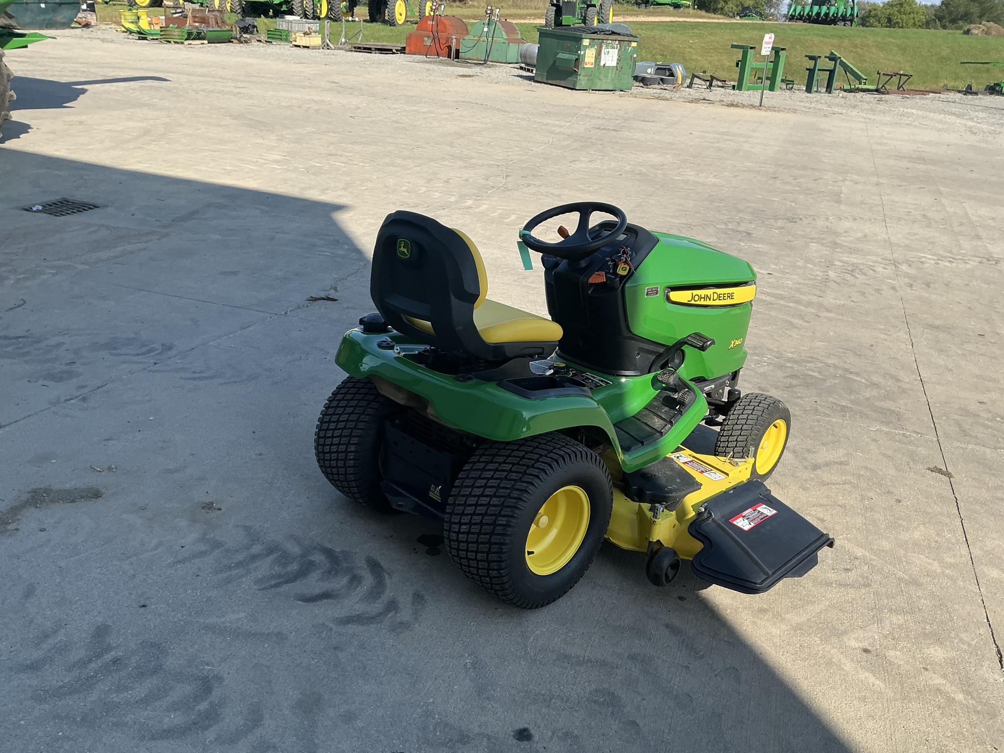 2010 John Deere X340 Image 7