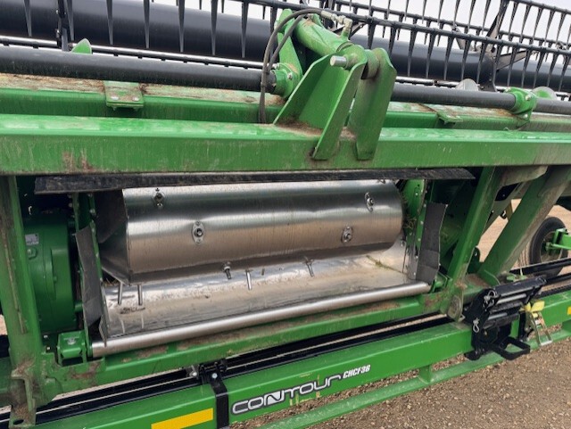 2018 John Deere 735D Image 3