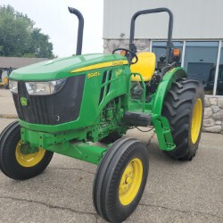 Photo of 2022 John Deere 5045E