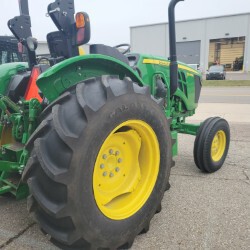 Photo of 2022 John Deere 5045E