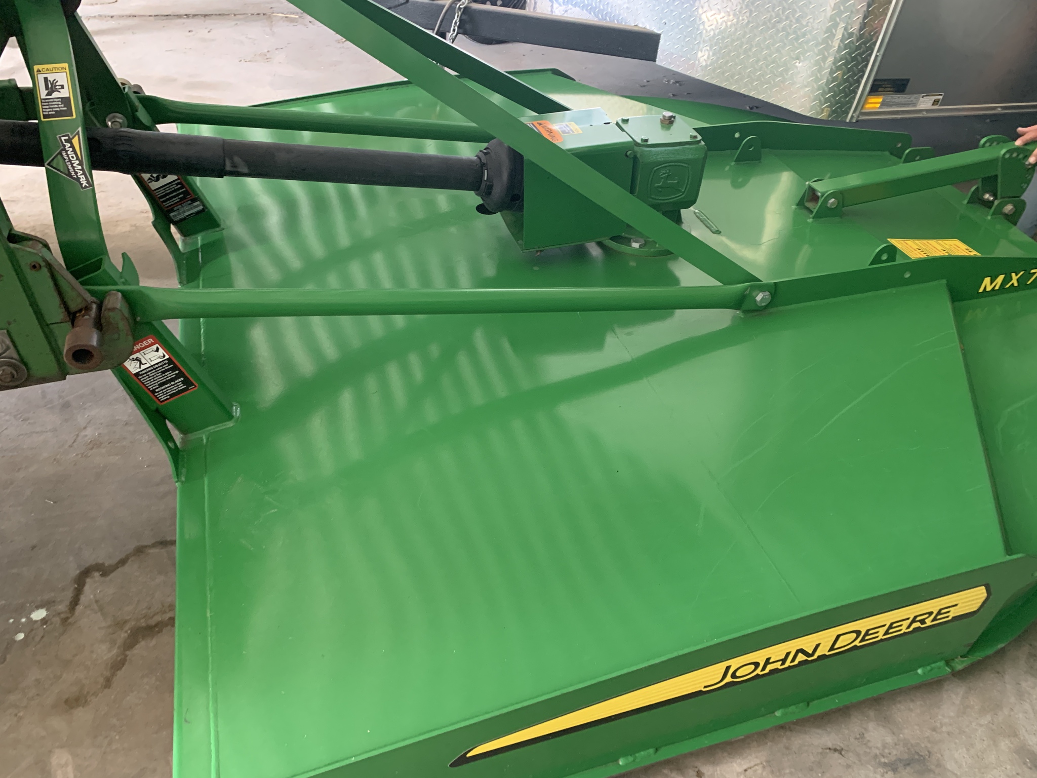 2019 John Deere MX7 Image 2