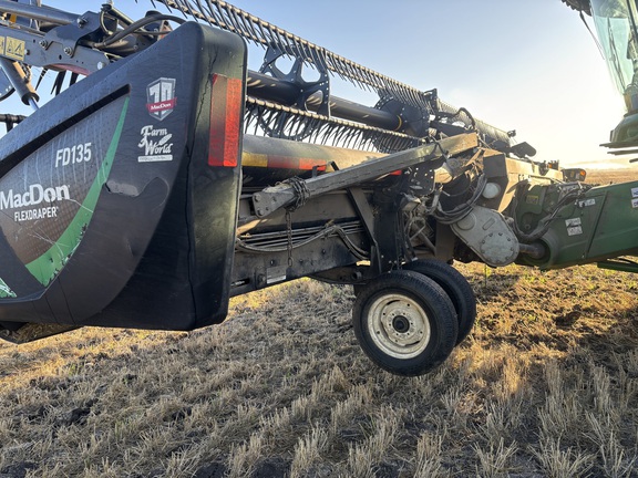 Used 2019 MacDon FD135 Combine Platforms at Horizon Ag & Turf in Mayerthorpe, AB - Photo6