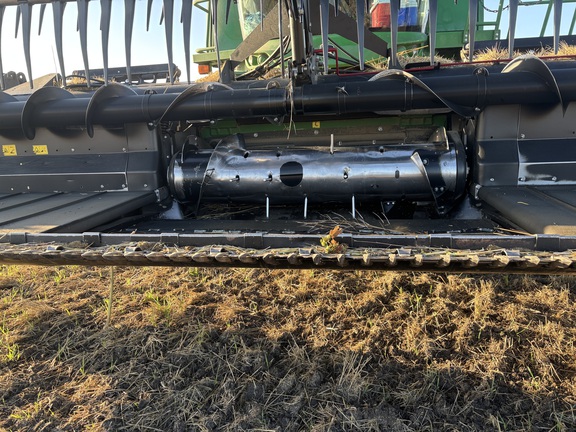 Used 2019 MacDon FD135 Combine Platforms at Horizon Ag & Turf in Mayerthorpe, AB - Photo5