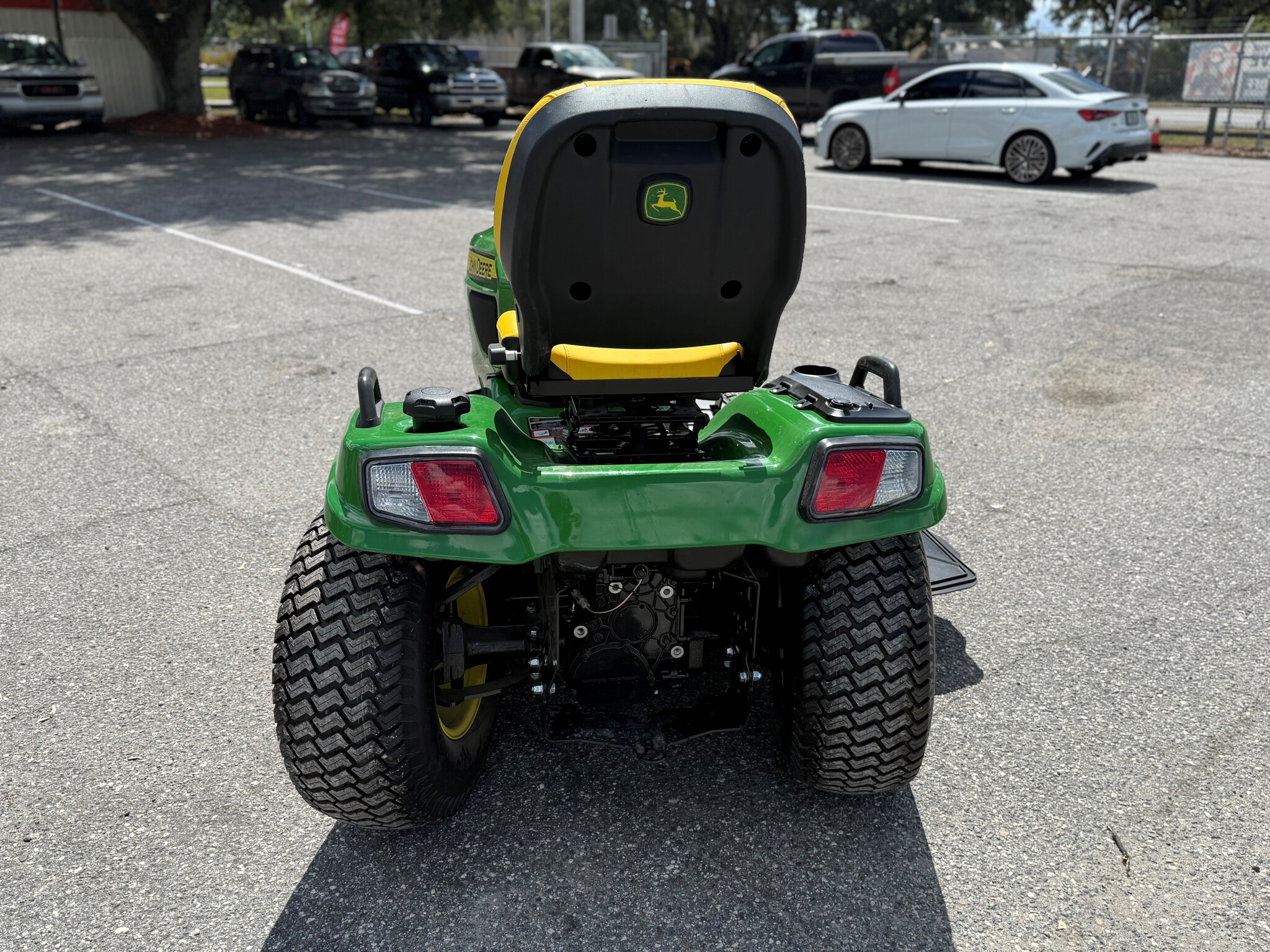 2025 John Deere X734 Image 5