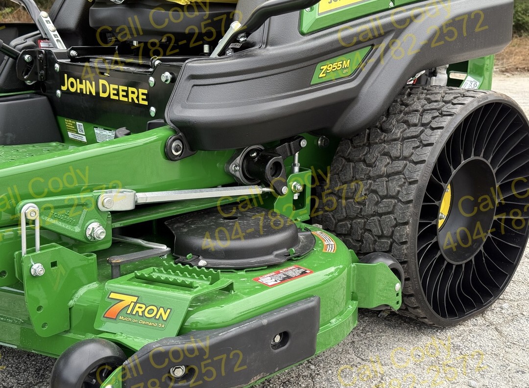 2025 John Deere Z955M Image 8