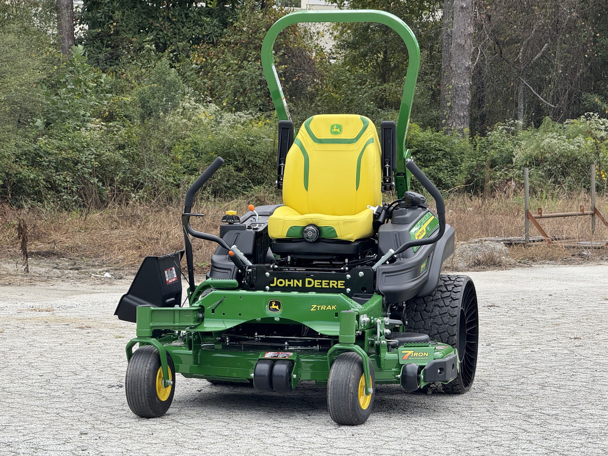 2025 John Deere Z955M Image 6