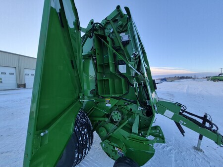 Used 2023 John Deere 560R Round Balers at Horizon Ag & Turf in St. Paul, AB - Photo9