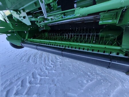 Used 2023 John Deere 560R Round Balers at Horizon Ag & Turf in St. Paul, AB - Photo13