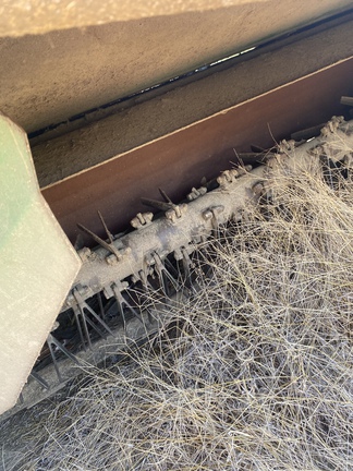 2013 John Deere 635 Photo 2