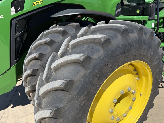 2025 John Deere 8R 370 - Photo10