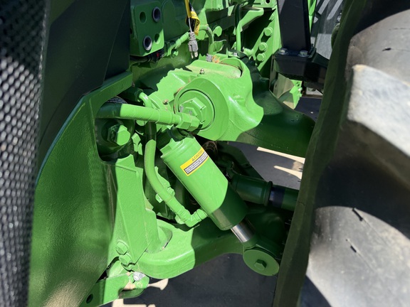 2025 John Deere 8R 370 - Photo11
