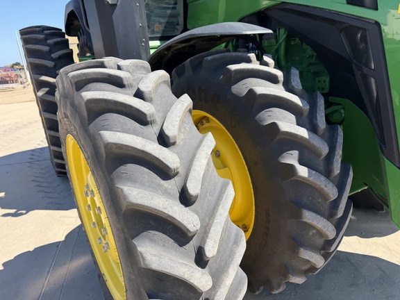 2025 John Deere 8R 370 - Photo12