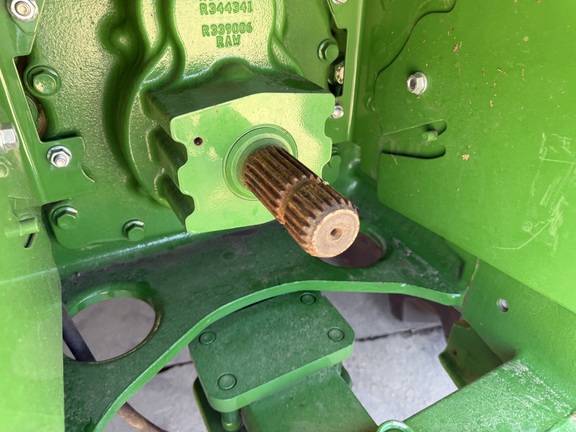 2025 John Deere 8R 370 - Photo28