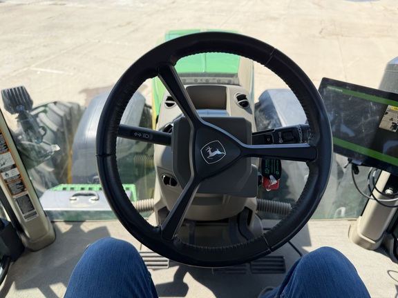 2025 John Deere 8R 370 - Photo31