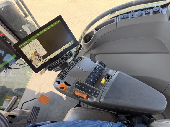 2025 John Deere 8R 370 - Photo34