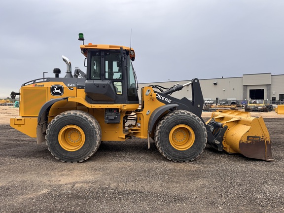 2024 John Deere 524 P