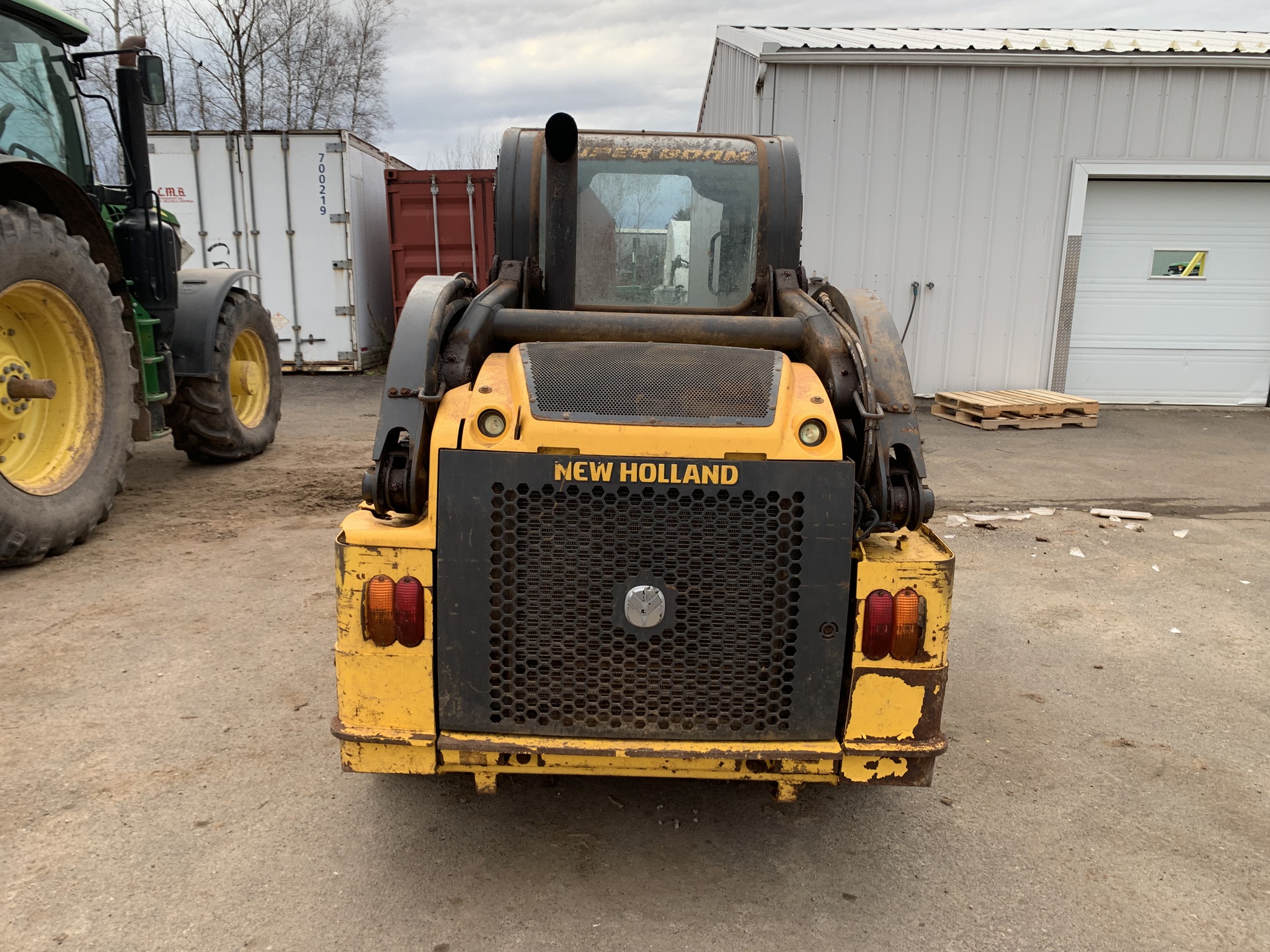 2013 New Holland L218 Image 2