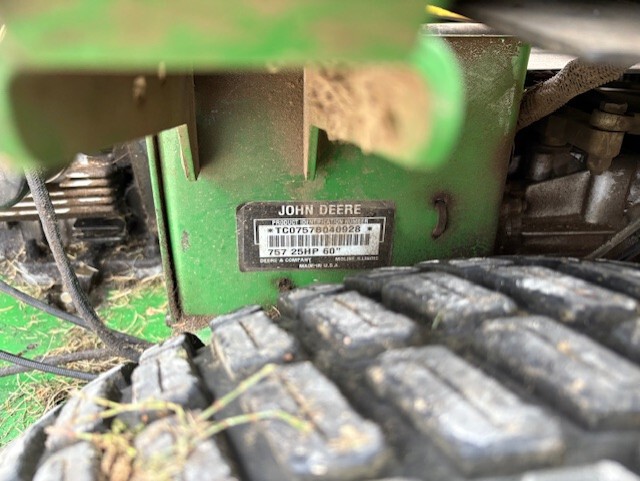 2005 John Deere 757 Image 2