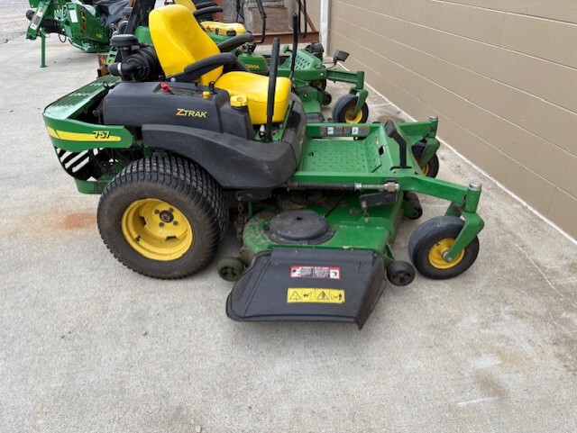 2005 John Deere 757 Image 1