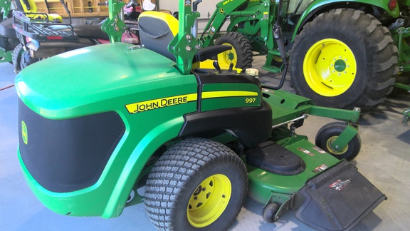 2011 John Deere 997