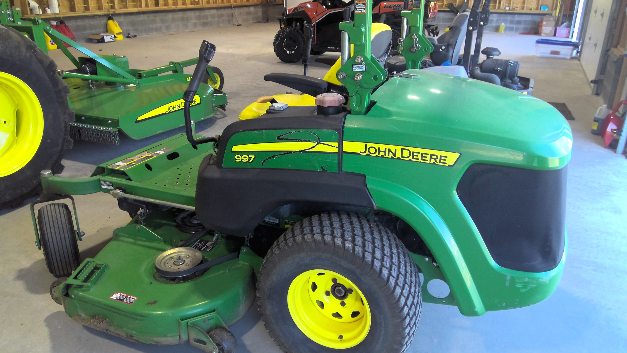 2011 John Deere 997
