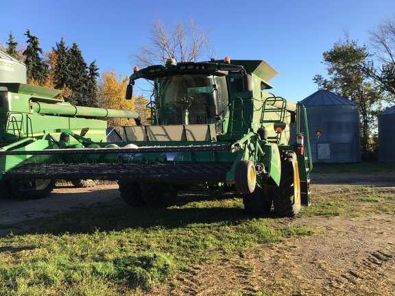  John Deere S670