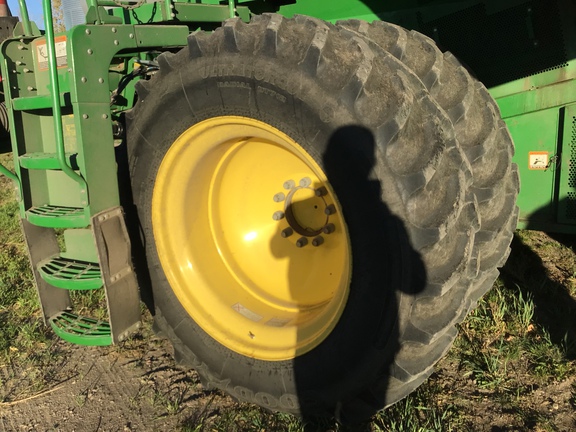 Used 2017 John Deere S670 Combines at Horizon Ag & Turf in Lloydminster, AB - Photo12
