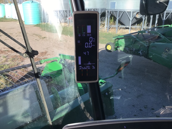 Used 2017 John Deere S670 Combines at Horizon Ag & Turf in Lloydminster, AB - Photo18