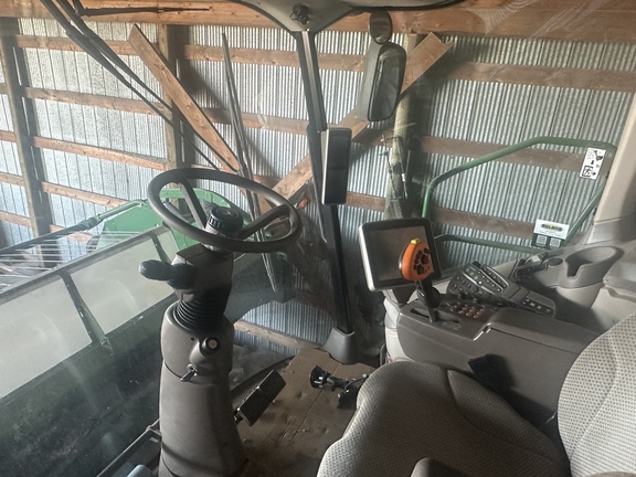 Used 2017 John Deere S670 Combines at Horizon Ag & Turf in Lloydminster, AB - Photo40