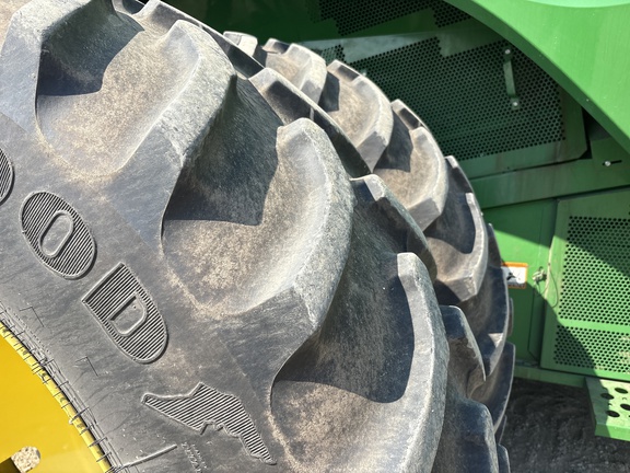 Used 2017 John Deere S670 Combines at Horizon Ag & Turf in Lloydminster, AB - Photo13