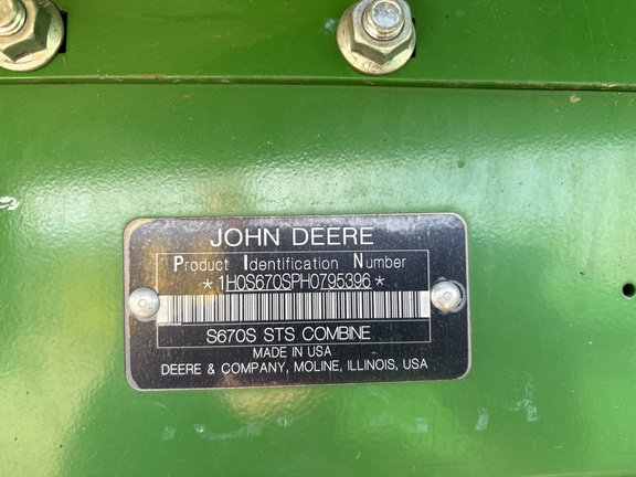 Used 2017 John Deere S670 Combines at Horizon Ag & Turf in Lloydminster, AB - Photo21