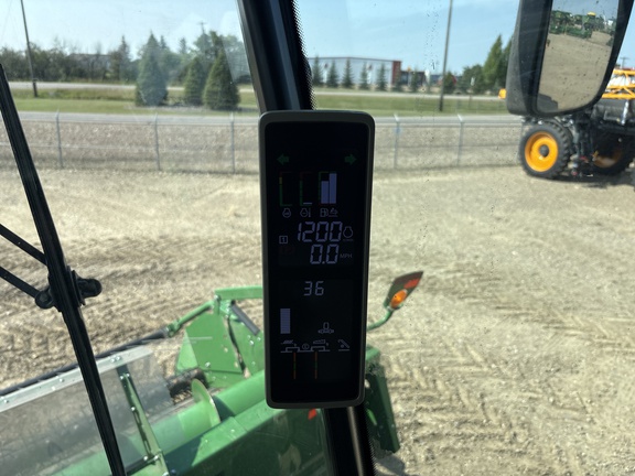 Used 2017 John Deere S670 Combines at Horizon Ag & Turf in Lloydminster, AB - Photo17
