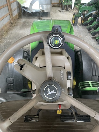 2012 John-Deere 7230R
