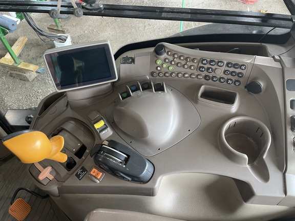 2012 John-Deere 7230R