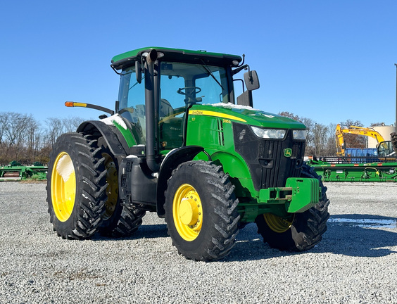 2012 John-Deere 7230R